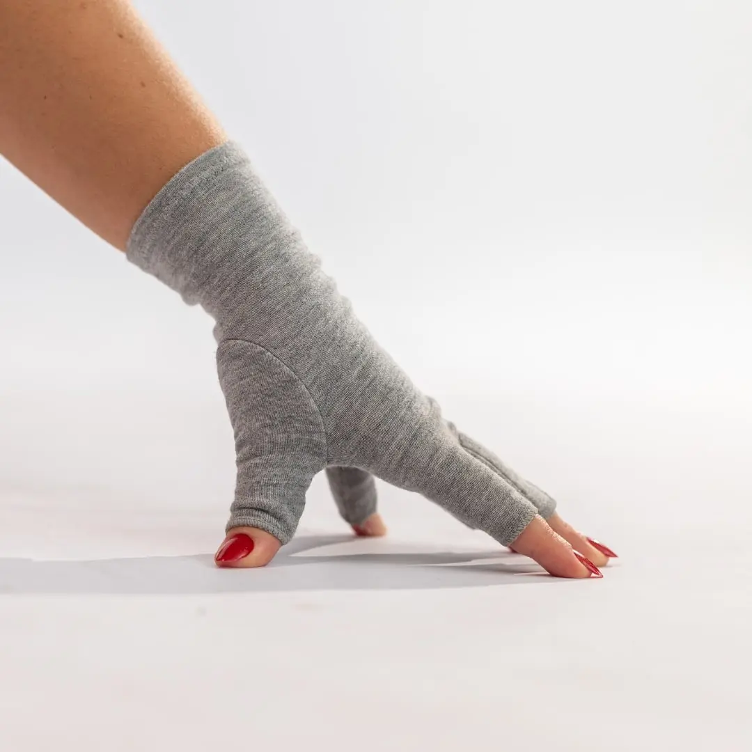 BambuRelief™ Kompressionshandskar – Naturlig lindring för värkande händer